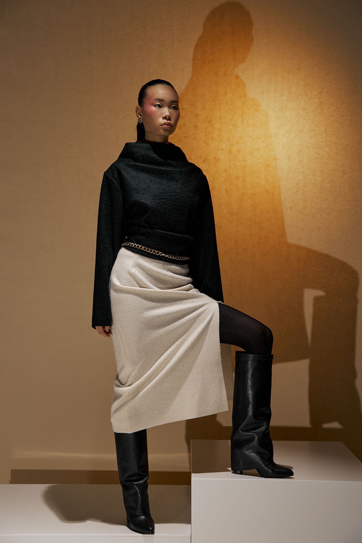 Johan turtleneck drape in brushed wool